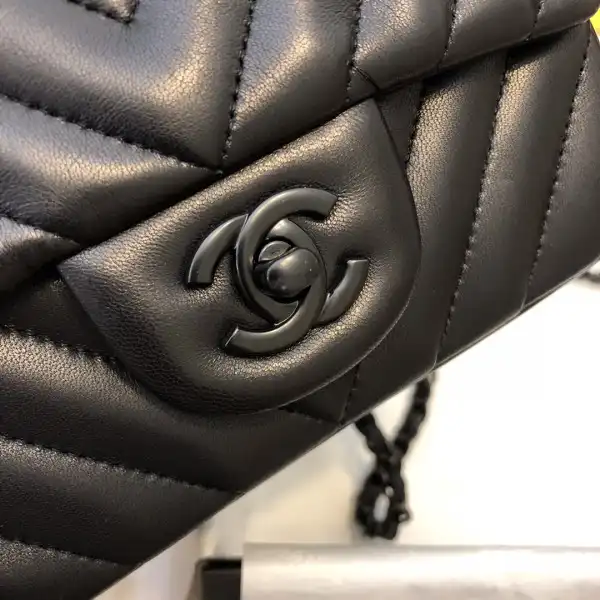 Firstbag Ru CHANEL FLAP BAG