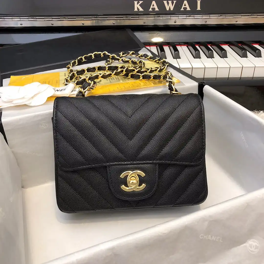 CHANEL FLAP BAG