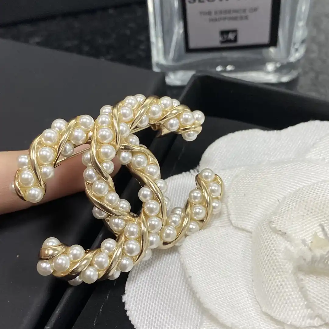 CHANEL BROOCH