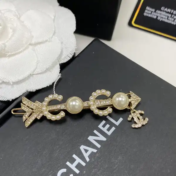 CHANEL HAIR CHANELIP