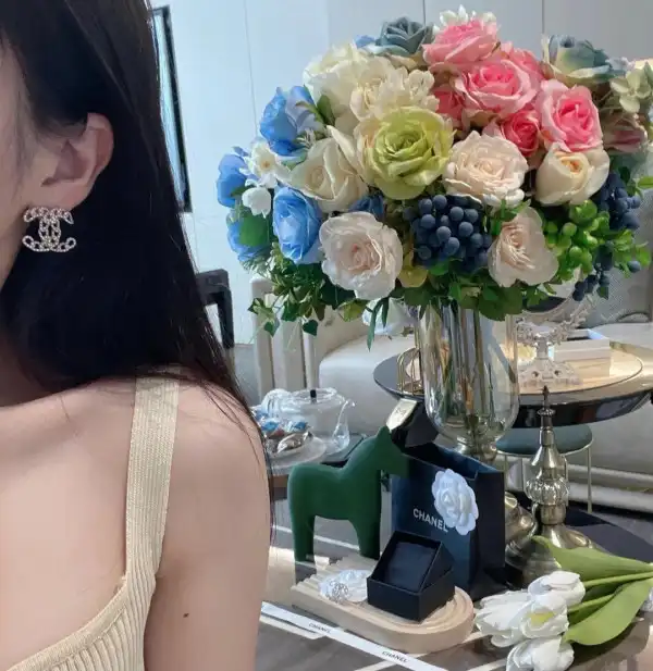 Firstbag Ru CHANEL EARRINGS