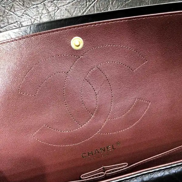 CHANEL FLAP BAG 28cm