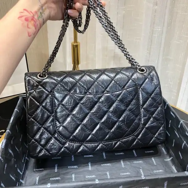 CHANEL FLAP BAG 28cm