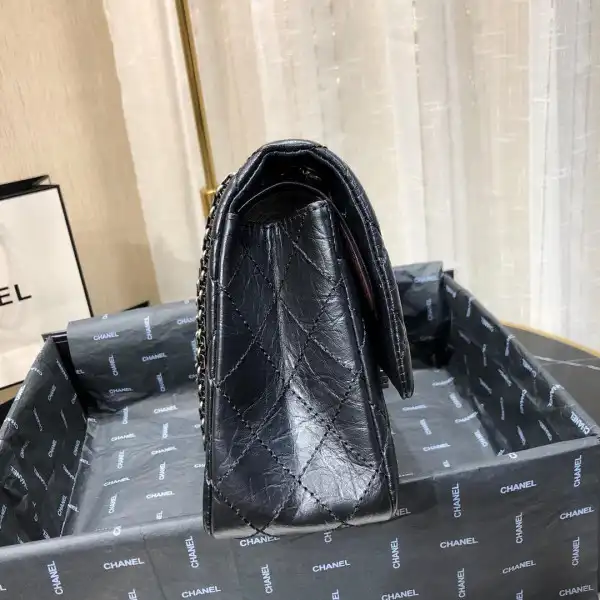 CHANEL FLAP BAG 28cm