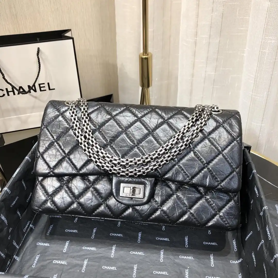 CHANEL FLAP BAG 28cm