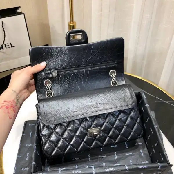 CHANEL FLAP BAG 25cm