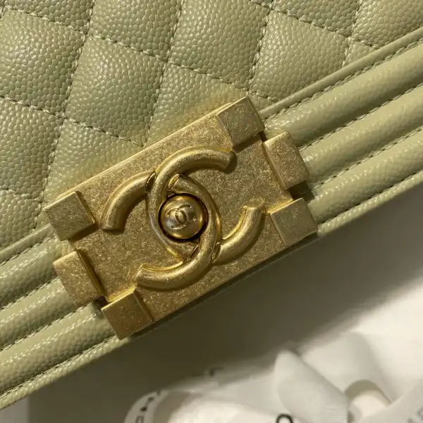 First bag ru CHANEL BOY BAG