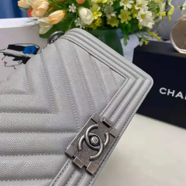 CHANEL BOY BAG 25CM