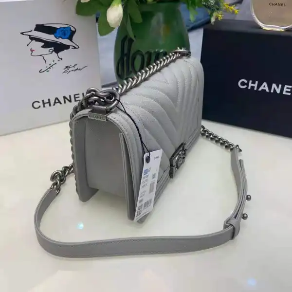 CHANEL BOY BAG 25CM