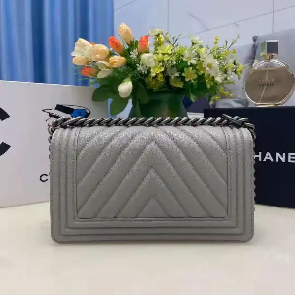 CHANEL BOY BAG 25CM