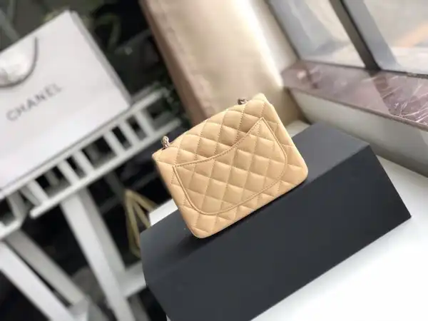 CHANEL FLAP BAG 17CM