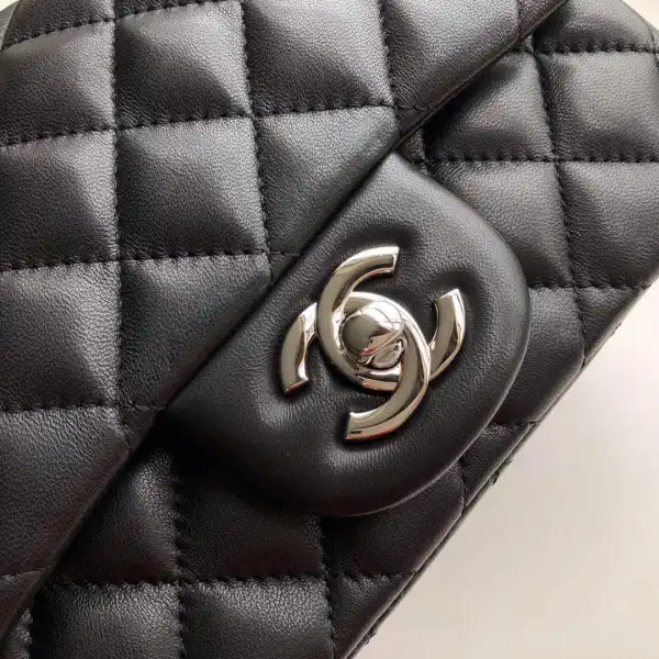 CHANEL FLAP BAG 17CM