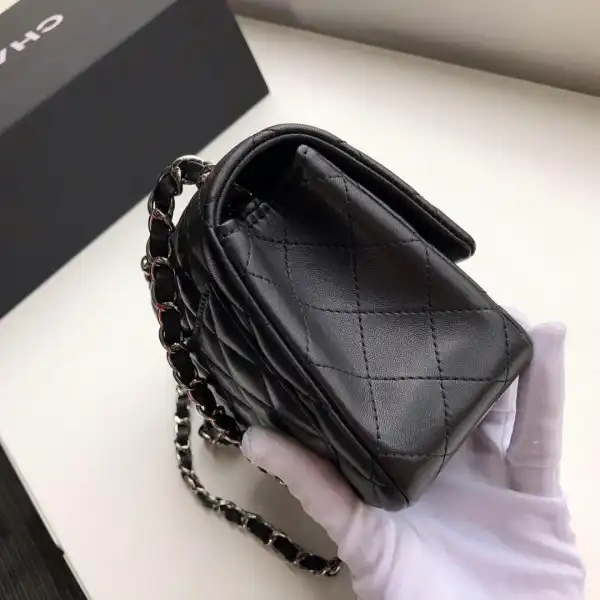 CHANEL FLAP BAG 17CM