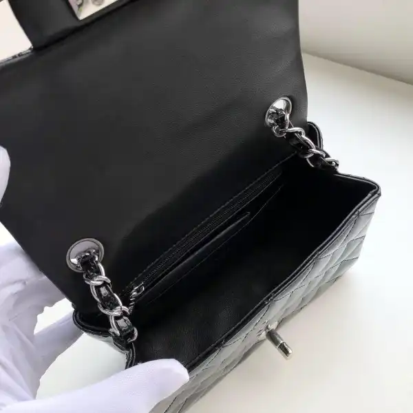 CHANEL FLAP BAG 17CM