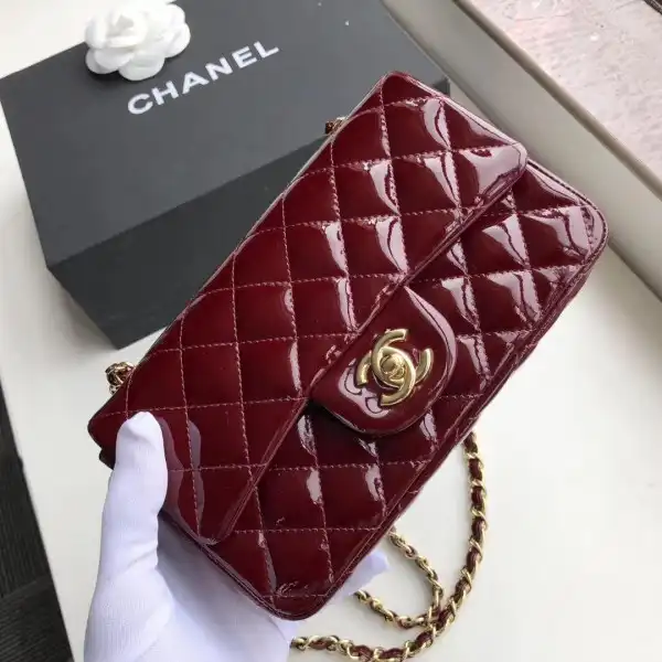 CHANEL FLAP BAG 20CM