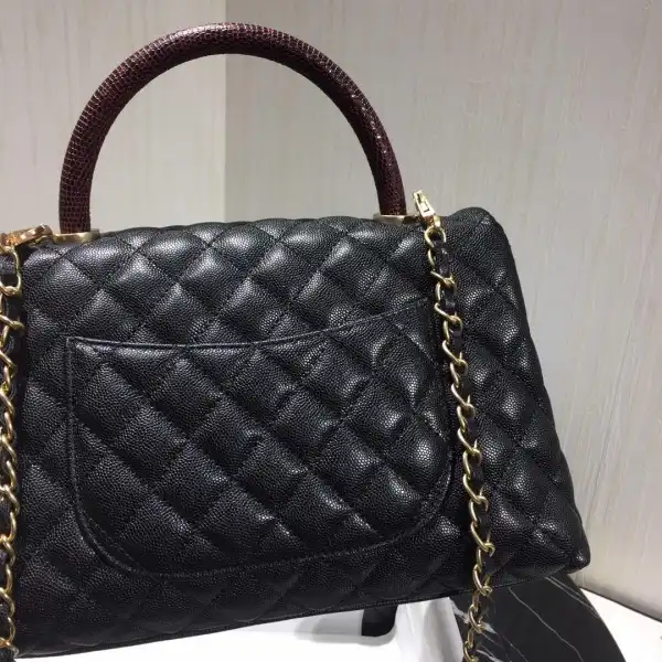 Firstbag Ru CHANEL Coco Handle Bag