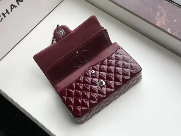 CHANEL FLAP BAG 2.55