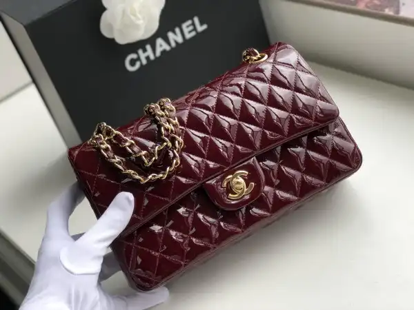 CHANEL FLAP BAG 2.55