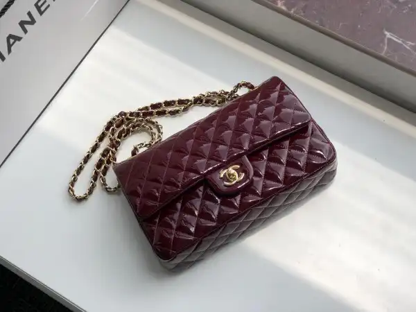 CHANEL FLAP BAG 2.55