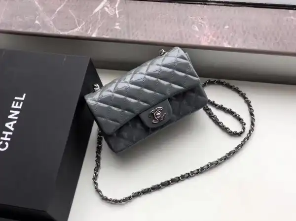 CHANEL FLAP BAG 20CM