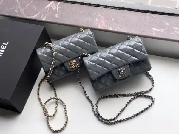 CHANEL FLAP BAG 20CM