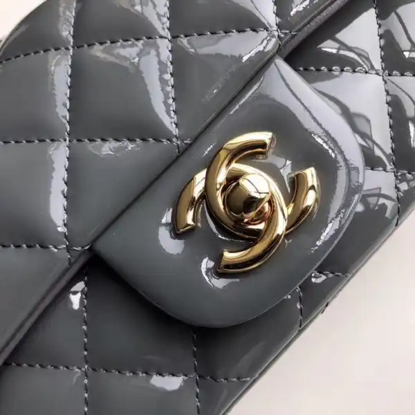 CHANEL FLAP BAG 20CM