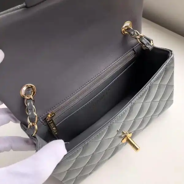 CHANEL FLAP BAG 20CM