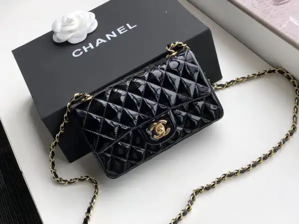 CHANEL FLAP BAG 20CM