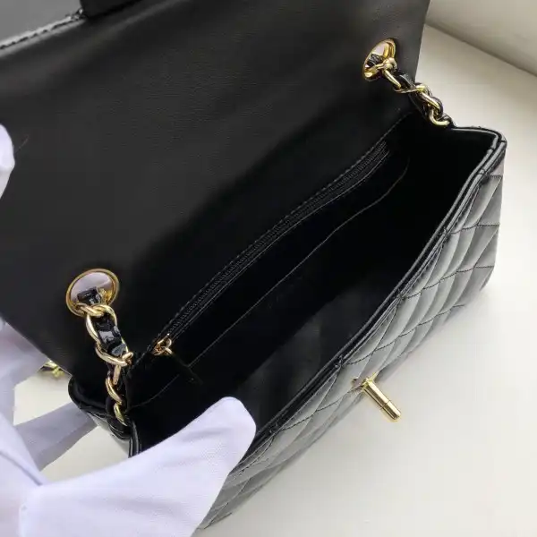 CHANEL FLAP BAG 20CM