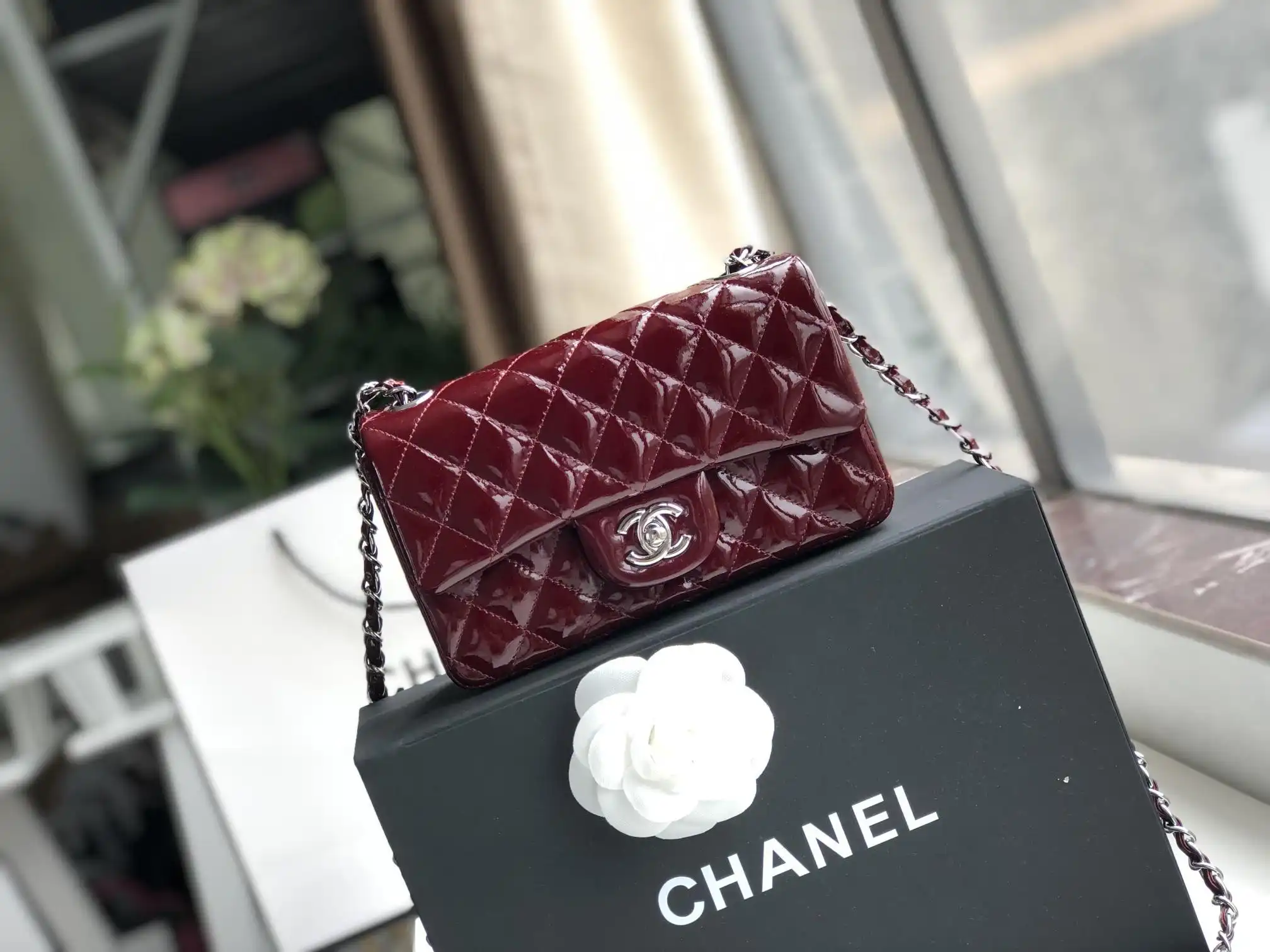 First bag ru CHANEL FLAP BAG 20CM