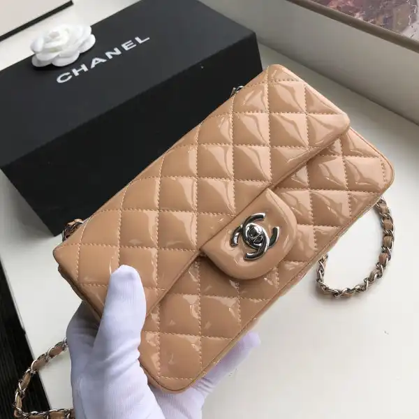 CHANEL FLAP BAG 20CM