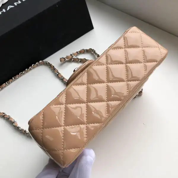 CHANEL FLAP BAG 20CM