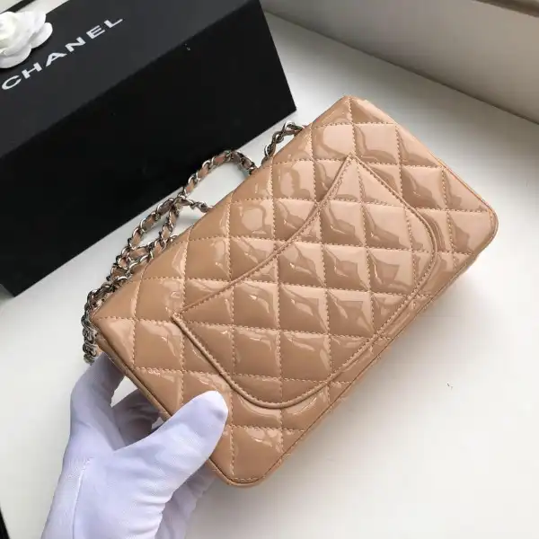 CHANEL FLAP BAG 20CM