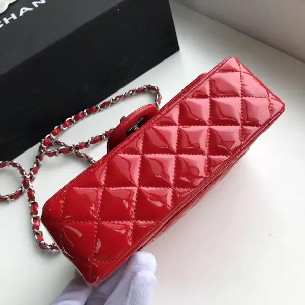 CHANEL FLAP BAG 20CM