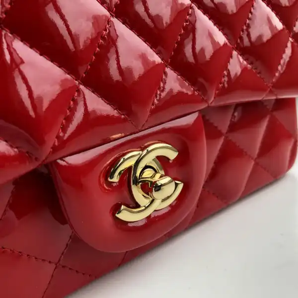 CHANEL FLAP BAG 20CM