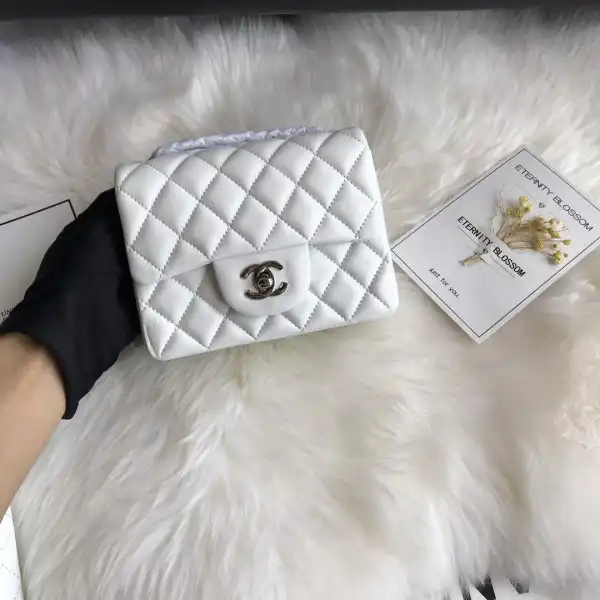 CHANEL FLAP BAG 17CM