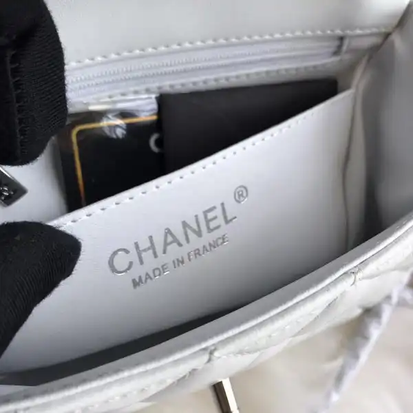 CHANEL FLAP BAG 17CM