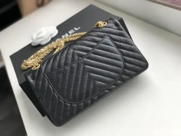 CHANEL FLAP BAG 25cm 28cm