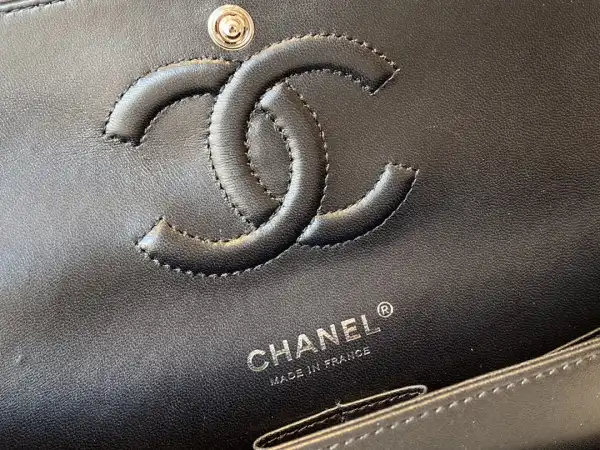 CHANEL FLAP BAG LAMBSKIN 25.5cm