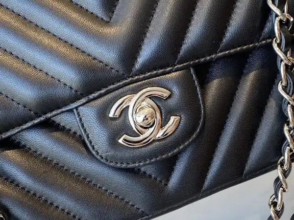 CHANEL FLAP BAG LAMBSKIN 25.5cm