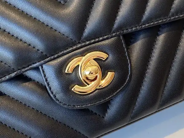 CHANEL FLAP BAG LAMBSKIN 25.5cm