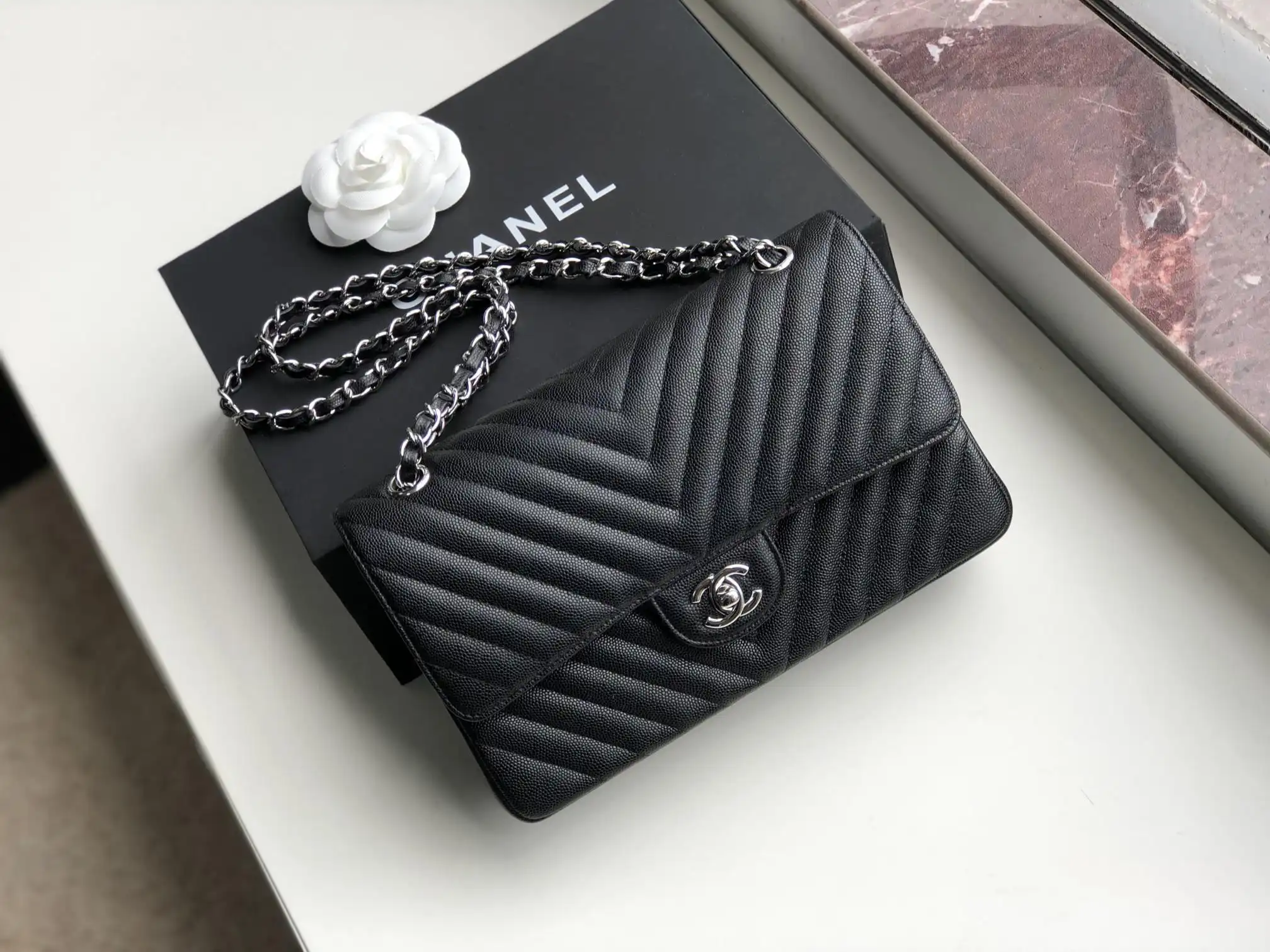 CHANEL FLAP BAG CAVIAR 25.5cm