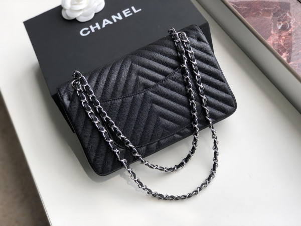 CL FLAP BAG CAVIAR 25.5cm