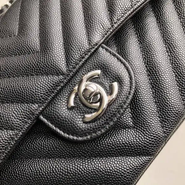 CHANEL FLAP BAG CAVIAR 25.5cm