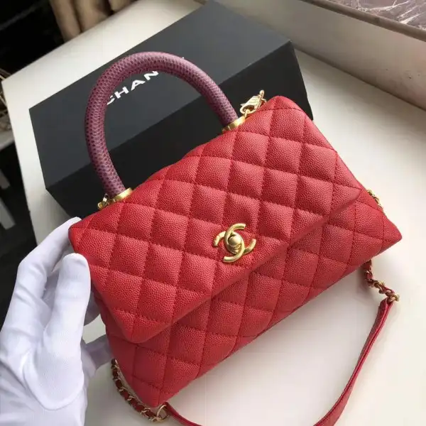 First bag ru CHANEL COCO HANDLE BAG