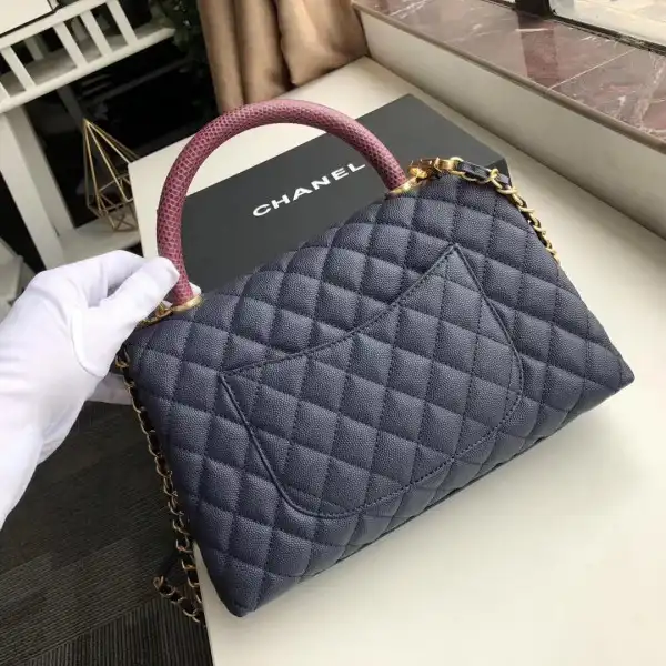 First bag ru CHANEL COCO HANDLE BAG