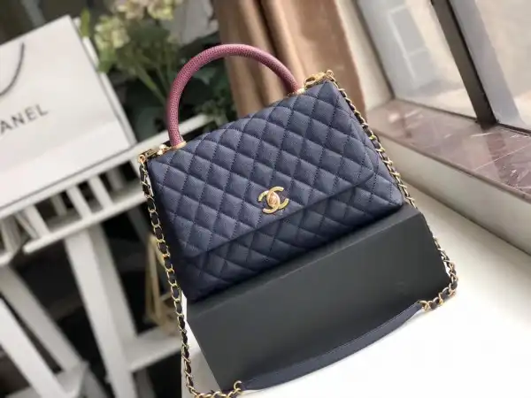 First bag ru CHANEL COCO HANDLE BAG