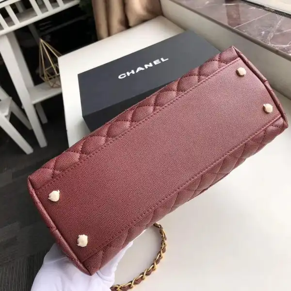 First bag ru CHANEL COCO HANDLE BAG