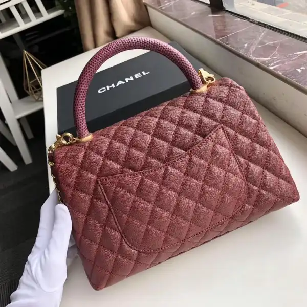 First bag ru CHANEL COCO HANDLE BAG