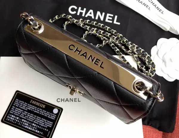 First bag ru CHANEL WOC